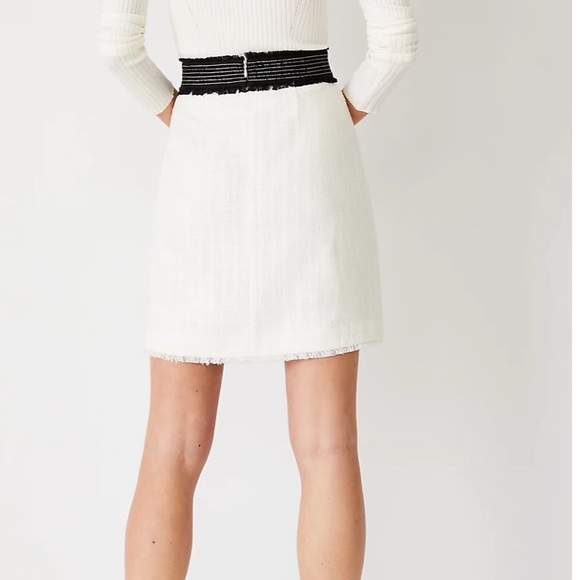 3/$15 Ann Taylor tweed skirt - Picture 2 of 3